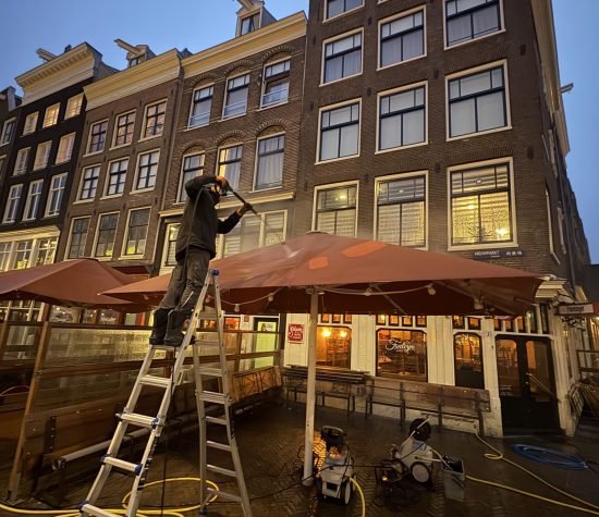 Zonnescherm reinigen - Hippe Reiniging