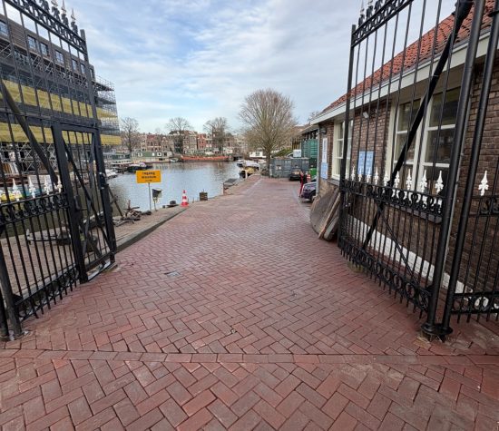 cementsluier verwijderen - Hippe Reiniging